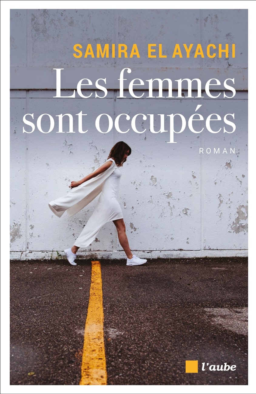 Les femmes sont occupées