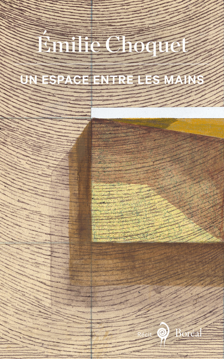 Un espace entre les mains