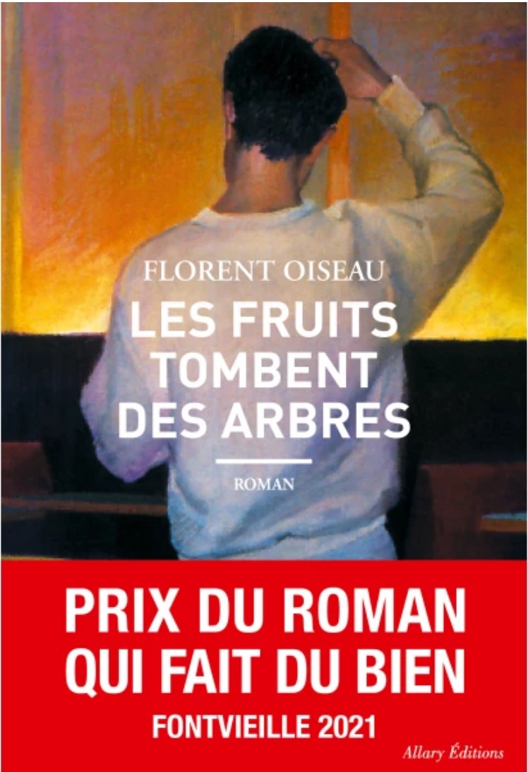 Les fruits tombent des arbres